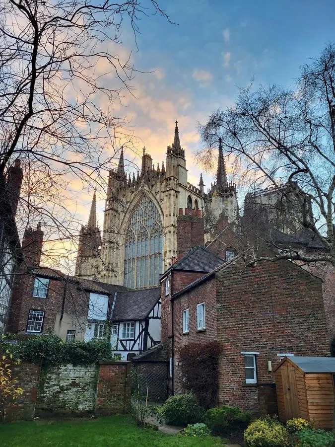 York Minster Gardenアパートメント アパート